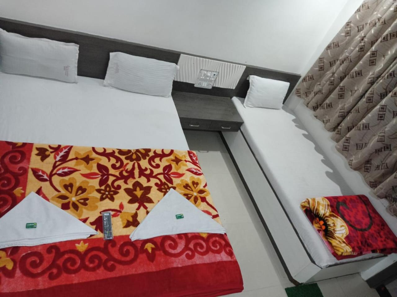 Hotel Shri Sai Darshan Shirdi Extérieur photo